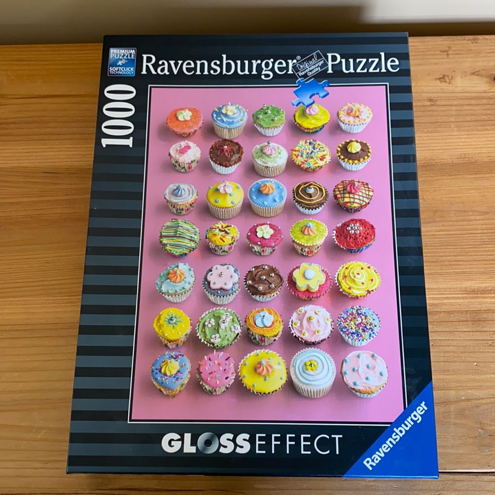 RARE Ravensburger Pretty Cupcakes Puzzle